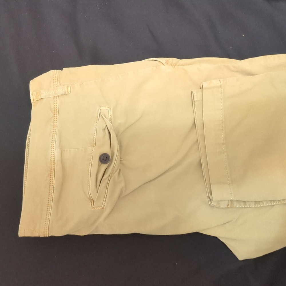 Men's American eagle khakis